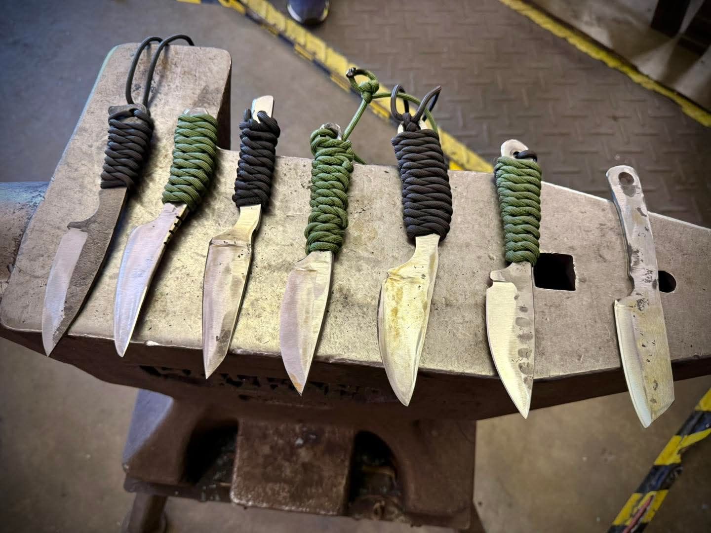 bootknife